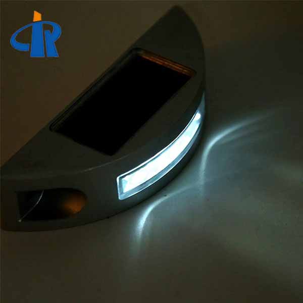 <h3>270 degree solar powered road stud tempered glass warning </h3>
